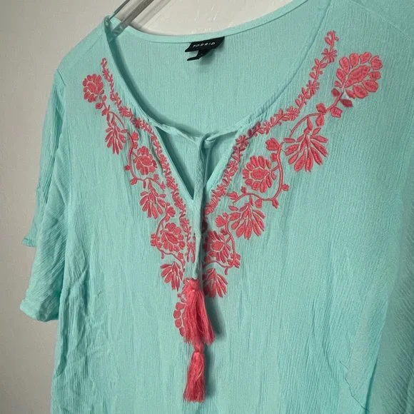 *TORRID* Torrid Crinkle Gauze Blue Green Embroidered Top 2 2X 18/20 - Picture 5 of 6